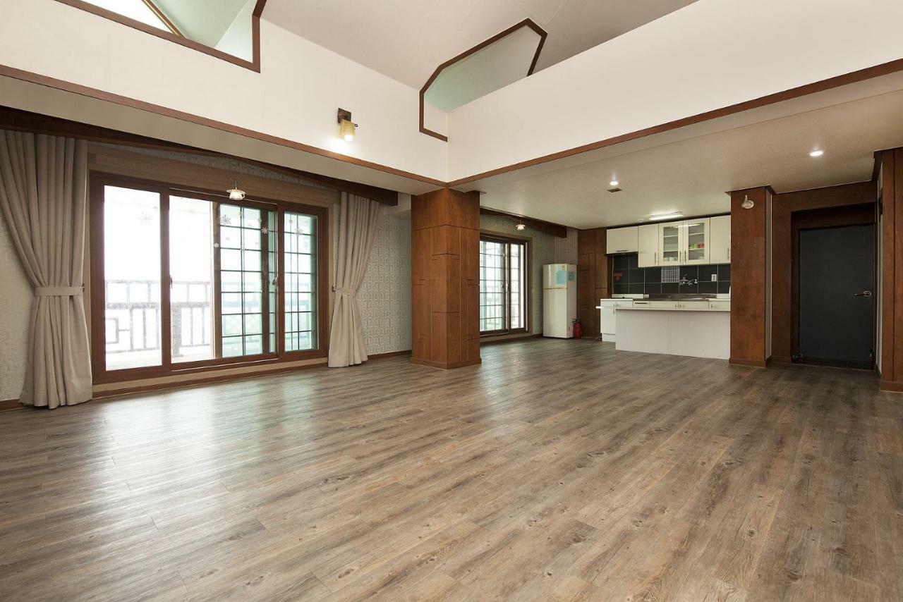 Tongyeong Paper Island Pension Exterior photo